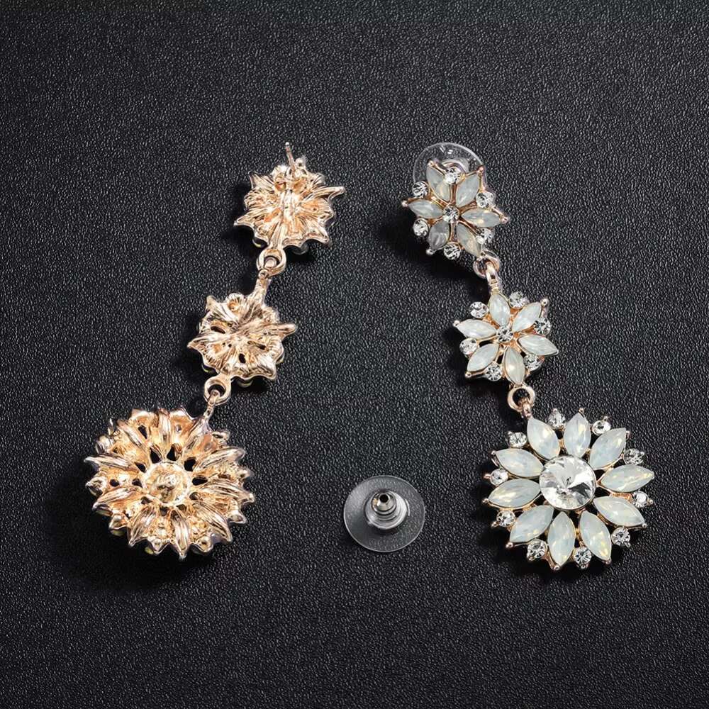 Hot Sell Ladies Earrings Designs Pictures Gold Color Crystal Earring