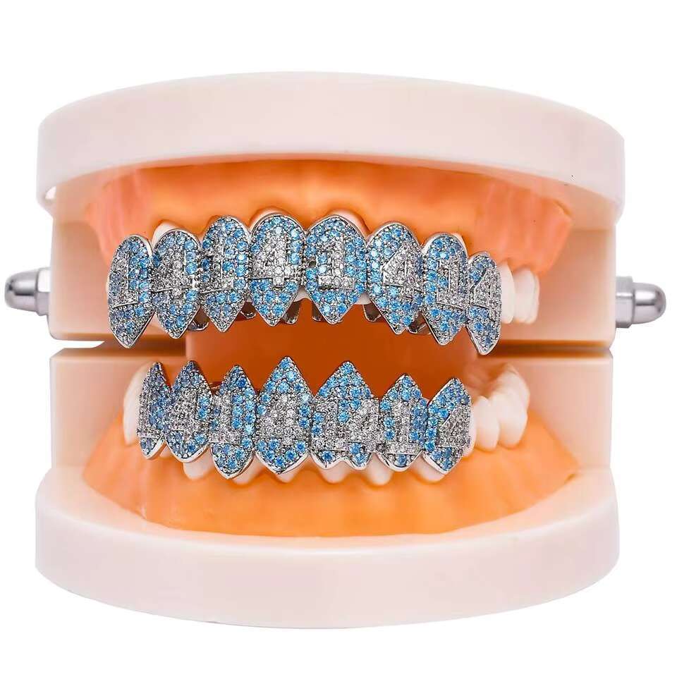Hip-hop custom moissanite mouthpiece; lab-grown training diamond ice mouthpiece; vampire teeth; Halloween braces
