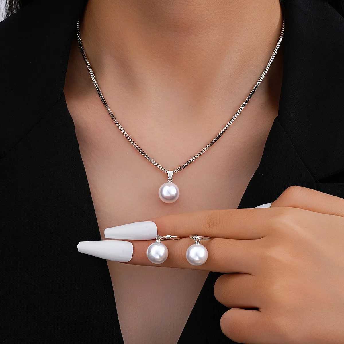 FTCY 3 Pcs Imitation Pearl Necklace Jewelry Set for Women Elegant Vintage Gold Color Necklace Earrings Wedding Jewelry Set Gift Z250607