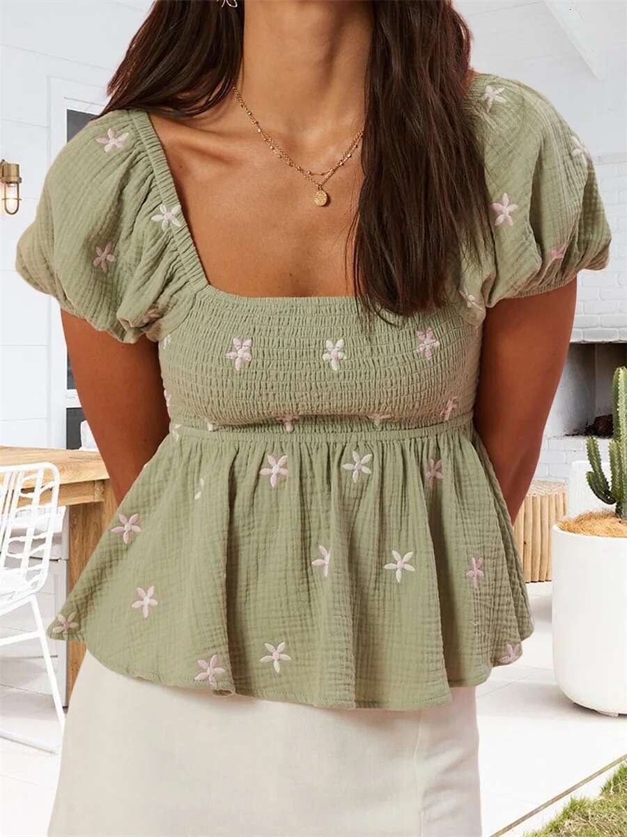 Womens Short Sleeve Floral Embroidered Square Neck Blouse Casual Summer Top for Streetwear Fashionistas