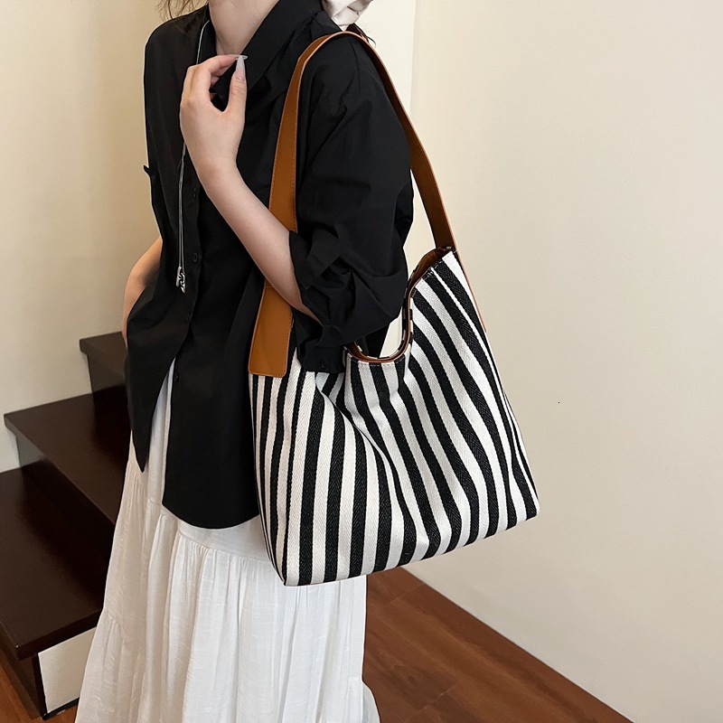 designer Casual Style Canvas Bag for Women Large Capacity Bag 2025 New Summer Striped Color Block Shoulder Tote Handbag