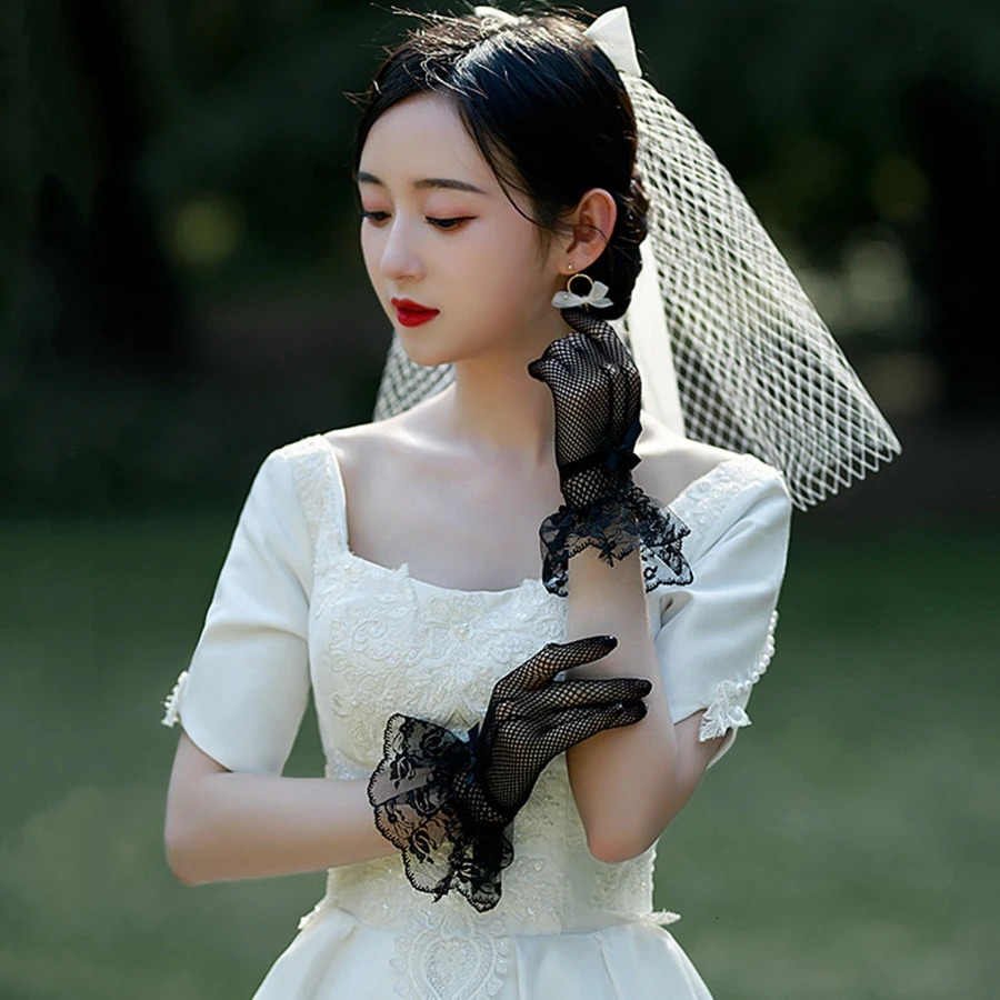 Wholesale Black Ivory Bridal gloves Bride Wedding accessories mariage Tulle lace guantes Lace gloves 250603