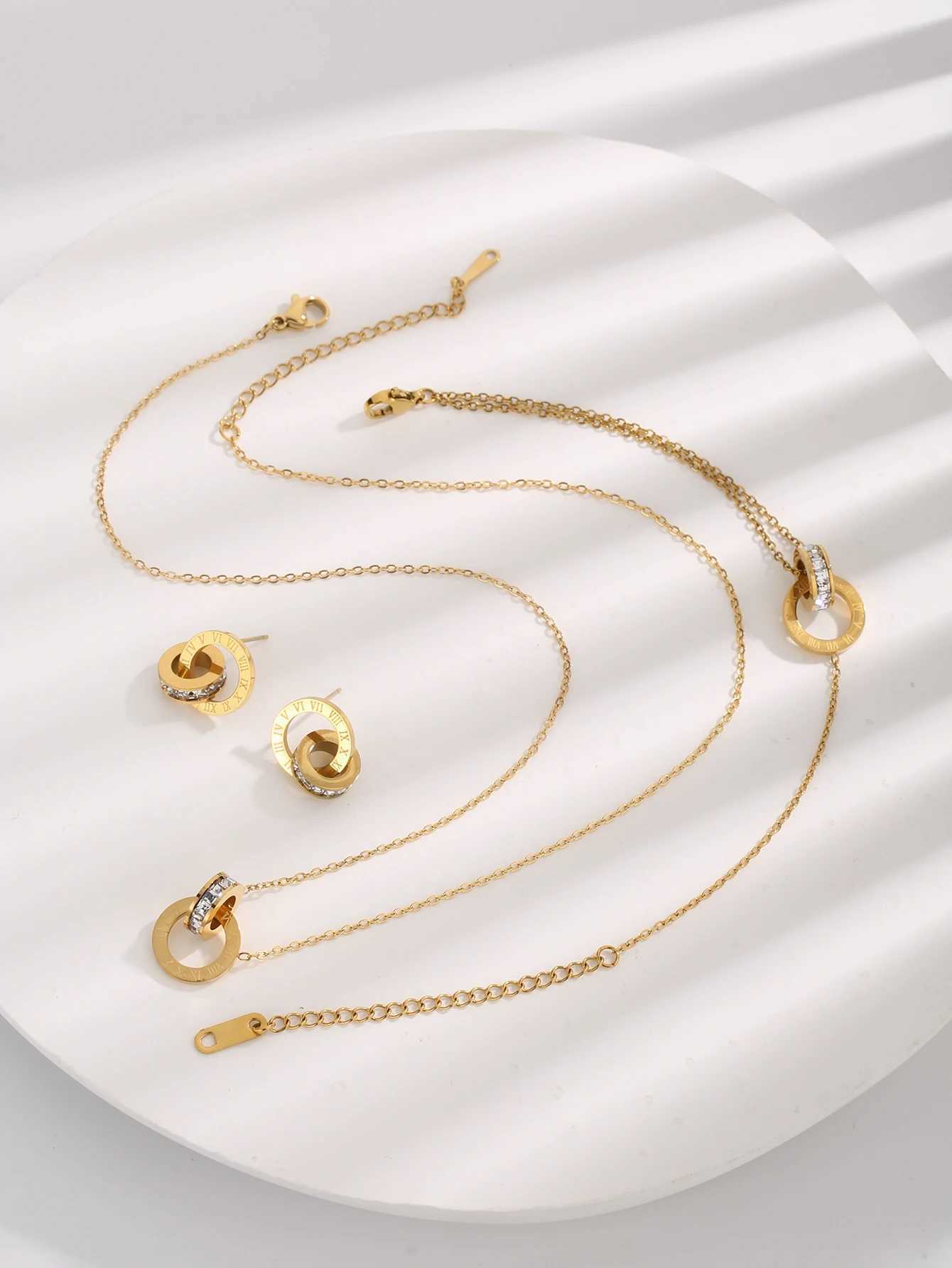 Stainless Steel 18K Gold Plated Interlocking Circles Infinity Style Roman Numerals Necklace Earring Jewelry Set Z250607