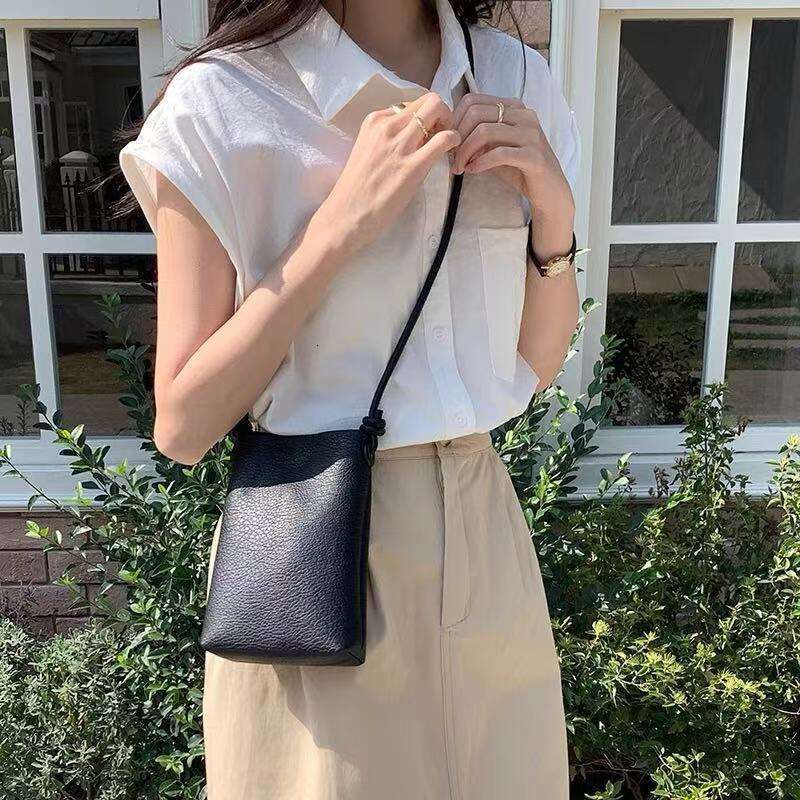 2025 Korean Style Spring Summer New Crossbody Phone Ins Fashion Casual Mini Women Soft Leather Shoulder Bag