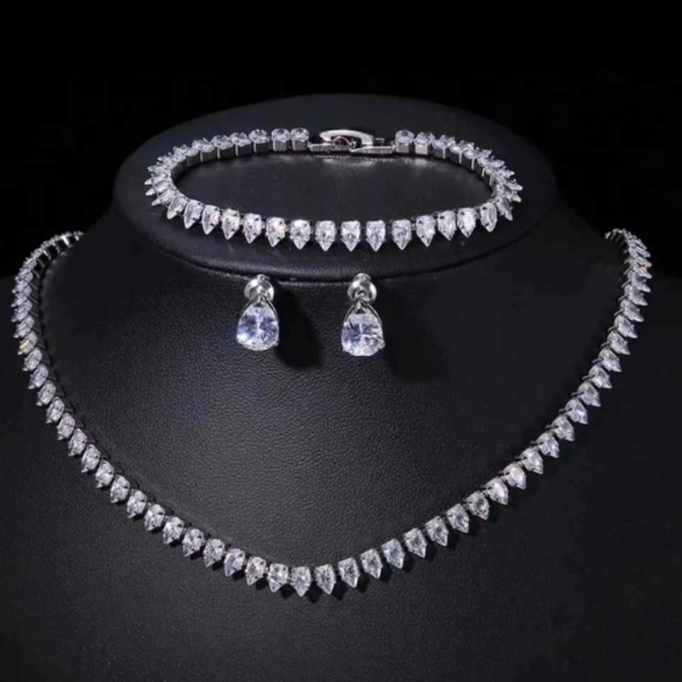 Fashionable Classic Water Drop Zircon Necklace Earring Three-piece Set Dinner Wedding Party Dress Accessories Z250607