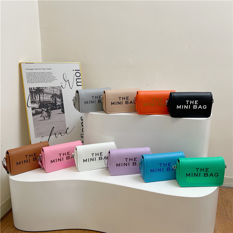 Top brand high-quality new free designer bag 2025 cross-border new fashion multifunctional unique shoulder crossbody bag high-end niche new free desig