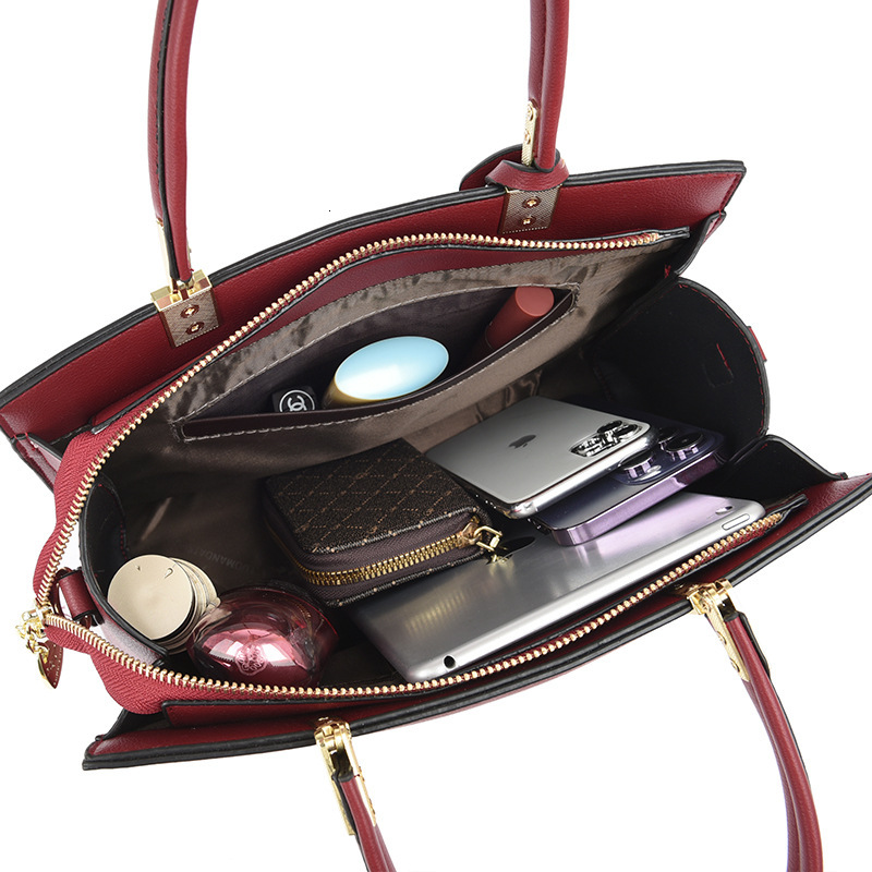 Free Shipping 2025 New Designer Bag Dinner Bag Luxury Wallet Elegant Women's Shoulder Bag Large Capacity Handbag