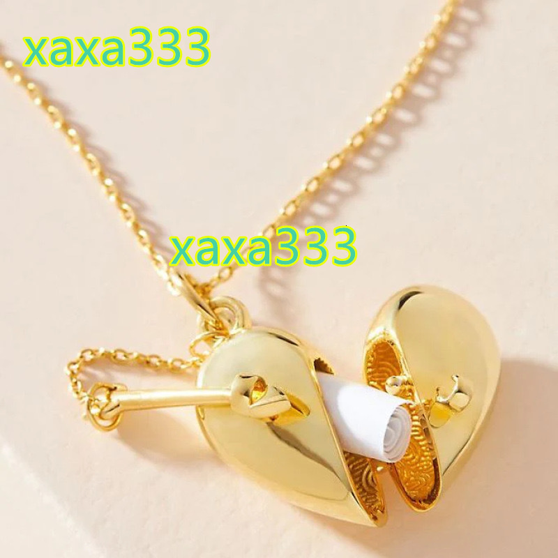 2024 14k Gold Plated Qiu Bite Arrow Heart Envelope Cuban Link Heart Necklace for Woman
