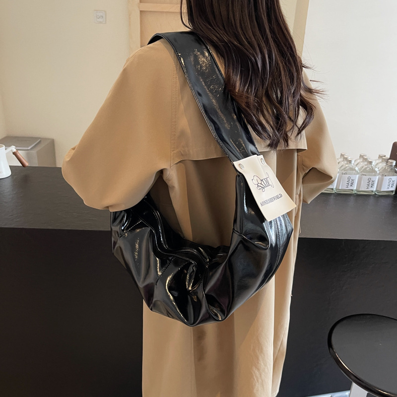 designer Vintage Crossbody Bag for Women, Niche High-End Underarm Bag, 2025 New Trendy Large Capacity Dumpling Bag, Single Shoulder Horn Bag