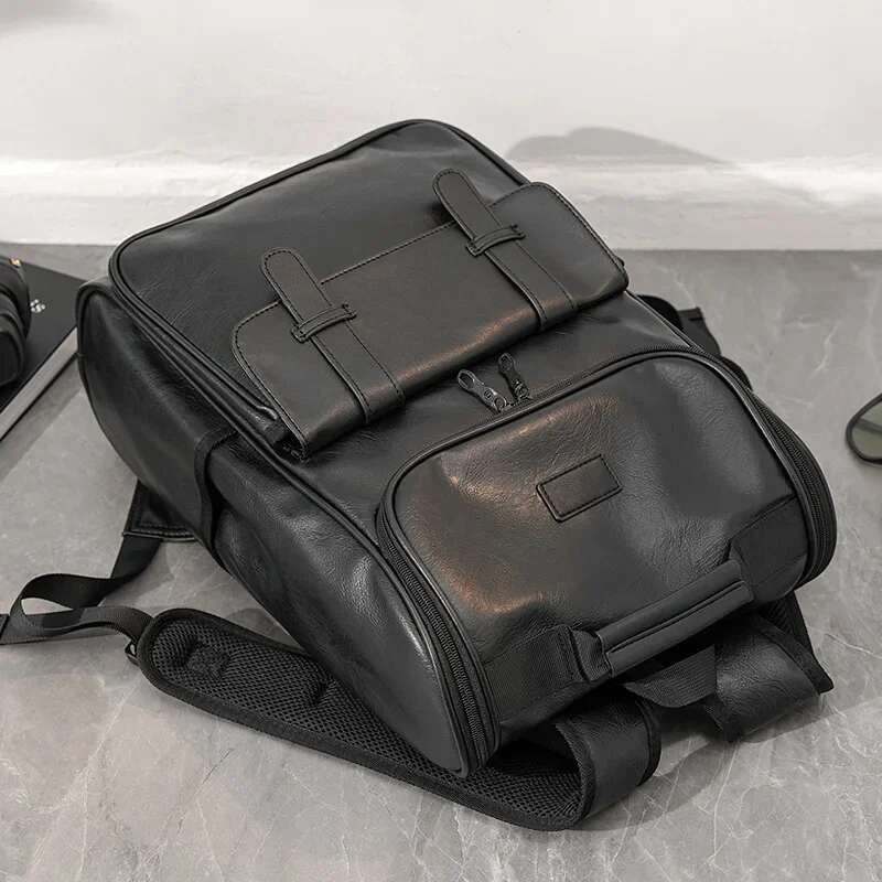 Fashion Men's Casual Solid Leather Men High Capacity Travel Backpack Schoolbags Brand Design Back Packs Bags