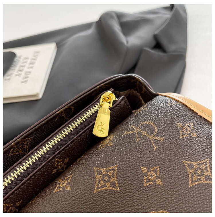 Crossbody Light Luxury Small Square Casual High-end Printed Shoulder Versatile Trendy Fashion Bag for Women