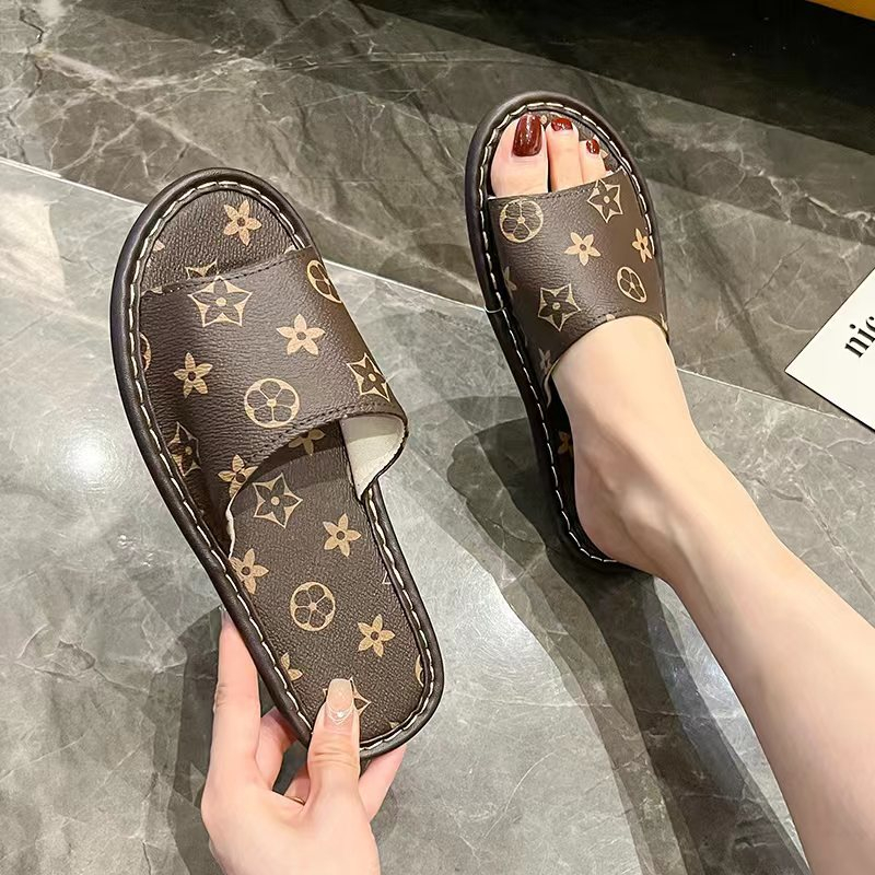 hot free shipping designer slippers for men and women casual outdoor sandals classic beach shoes size 35-43 white