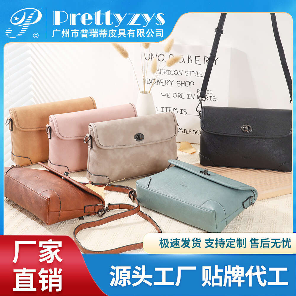 Fashion Rotating Buckle Solid Color Small Square American Style Shoulder High-end Commuter Handmade Crossbody Bag