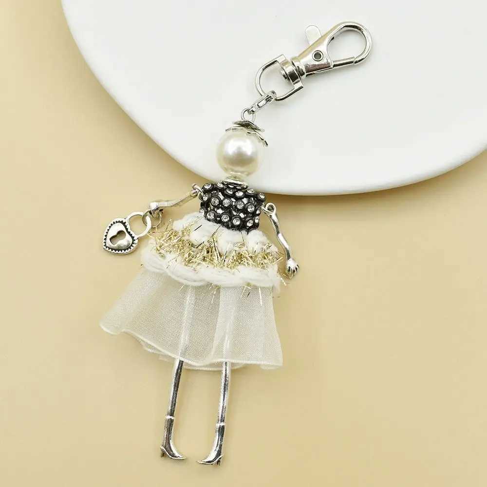 Fashion Trendy Charm Keychain Handmade Cute Doll Bag Pendant Key Ring Women Car Pendant Metal Key Chain Girl Gift Accessories XJ250607
