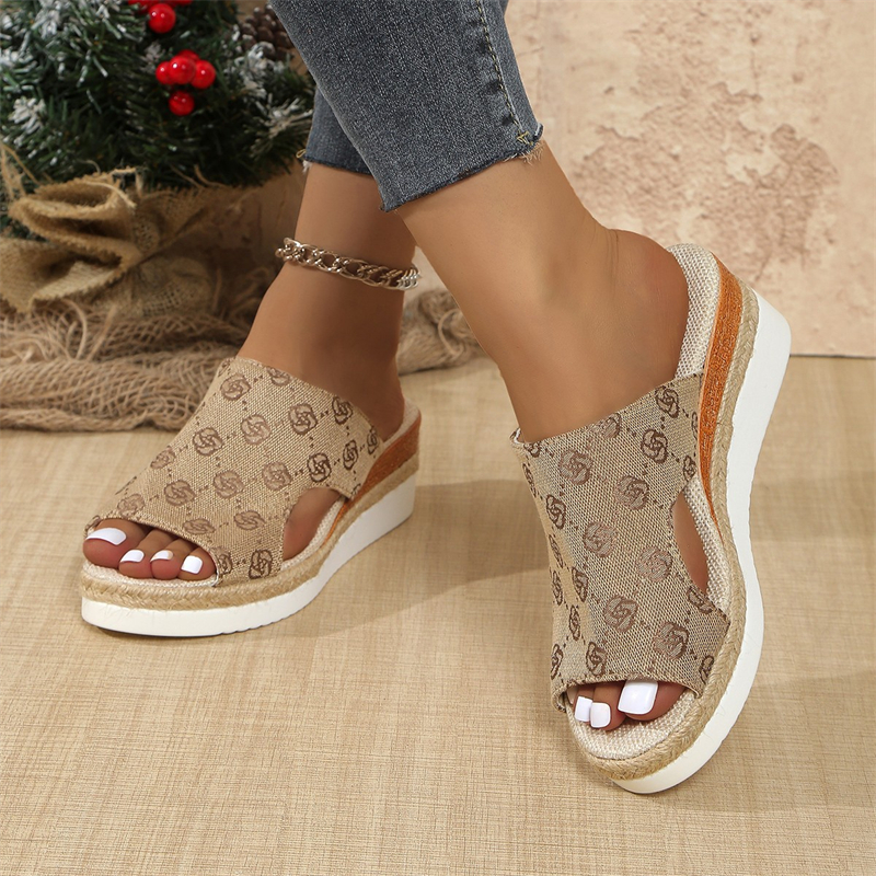 hot free designer slippers for women casual outdoor sandals slipsole black khaki beach shoes size 36-43