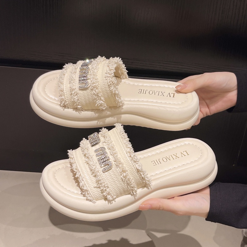 2025 free shipping fashion luxury designer French slippers for women's summer wear, flat bottomed beach sandals black white