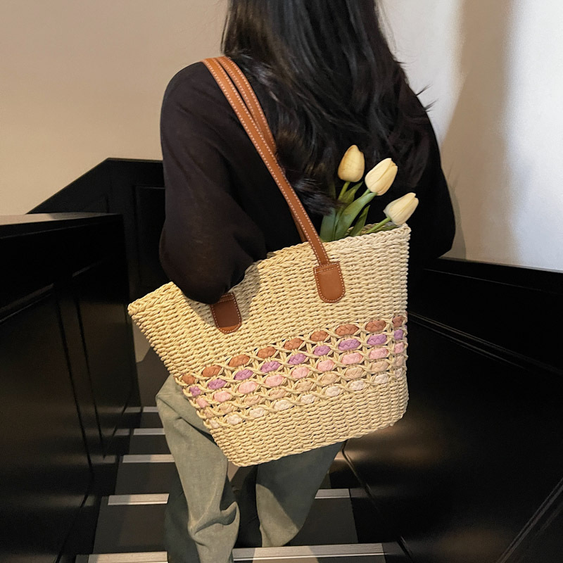 designer Handwoven Single Shoulder Straw Bag Casual Fashion Beach Bag Large Capacity Tote Basket Bag Handheld Tote W