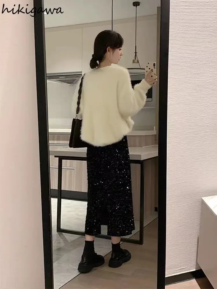 Temperament Jupe Fashion Velvet Black Skirts for Women 2025 Faldas Mujer De Moda High Waist Chic Saia Sequin Bodycon Split Skirt 250529