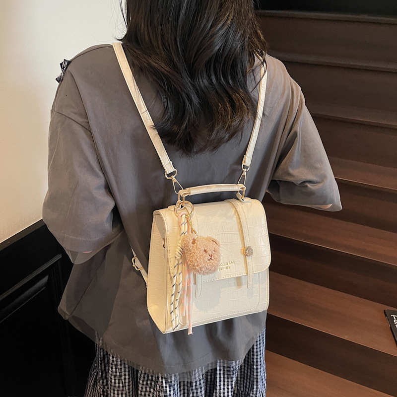 designer High-End Double Shoulder Bag for Women 2025 New Fashion Versatile Commuter Backpack for College Students Travel Handbag