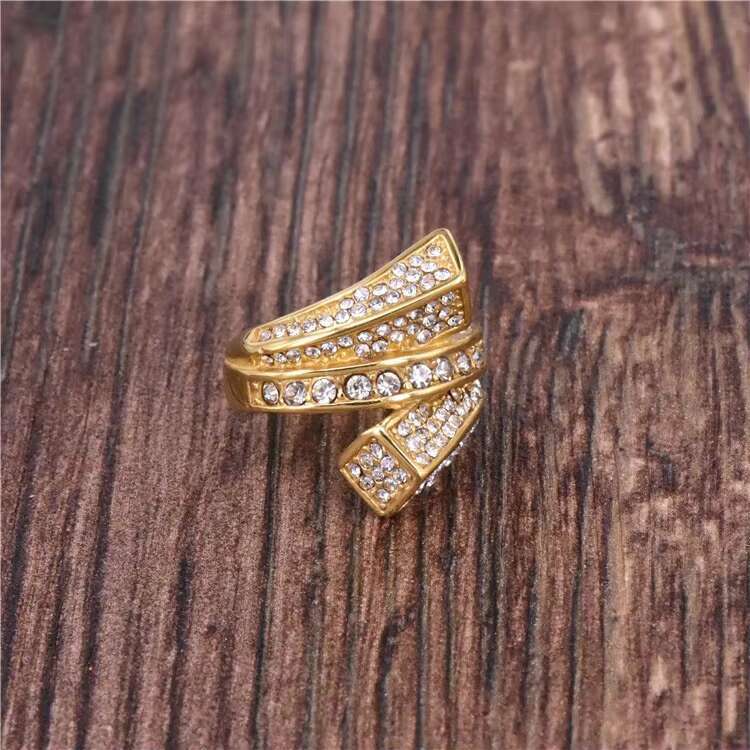 2025 Fashionable Titanium Steel Womens Ring Clear Stainless Steel Popular Small Womens Jewelry