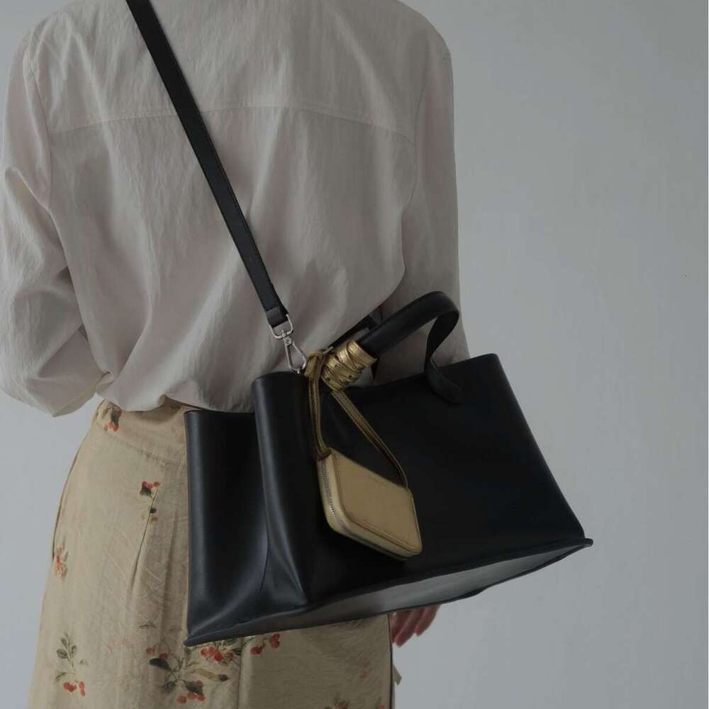 2024 Niche New Idaho Tote Handbag Minimalist Large Capacity Underarm Single Shoulder Crossbody Mother Bag