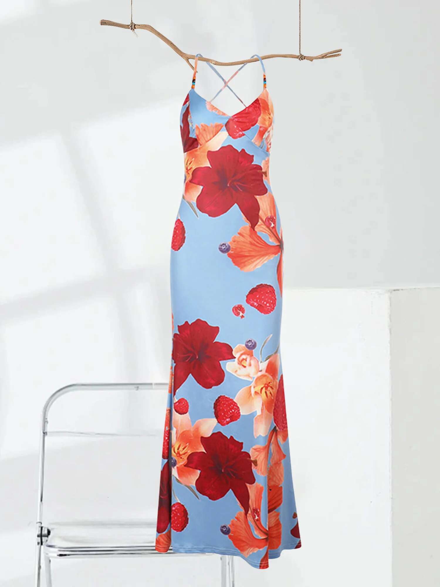 Elegant Womens Sleeveless Floral Print V-neck Cami Dress with Spaghetti Straps and Back Cross Detail for a Fit