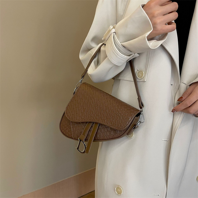 hot free shipping designer Shoulder shoulder for woman new casual saddle bag classic cross bag black white grey