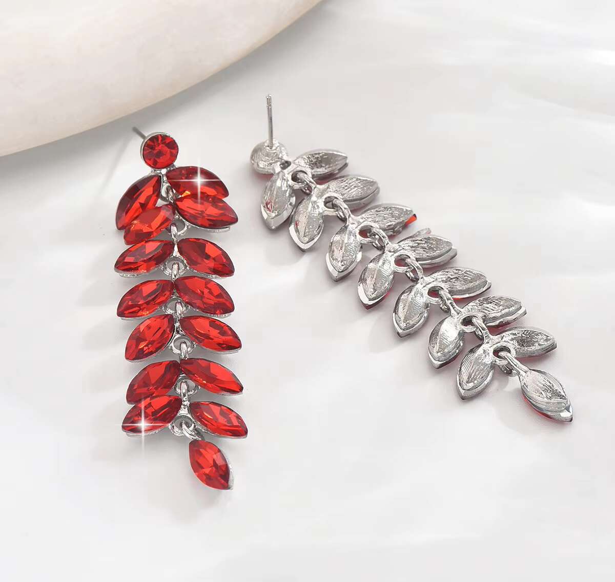 European American Summer Trendy Fashion Dangle Earrings Luxurious Wedding Performance Shiny Alloy Crystal New Host Collection