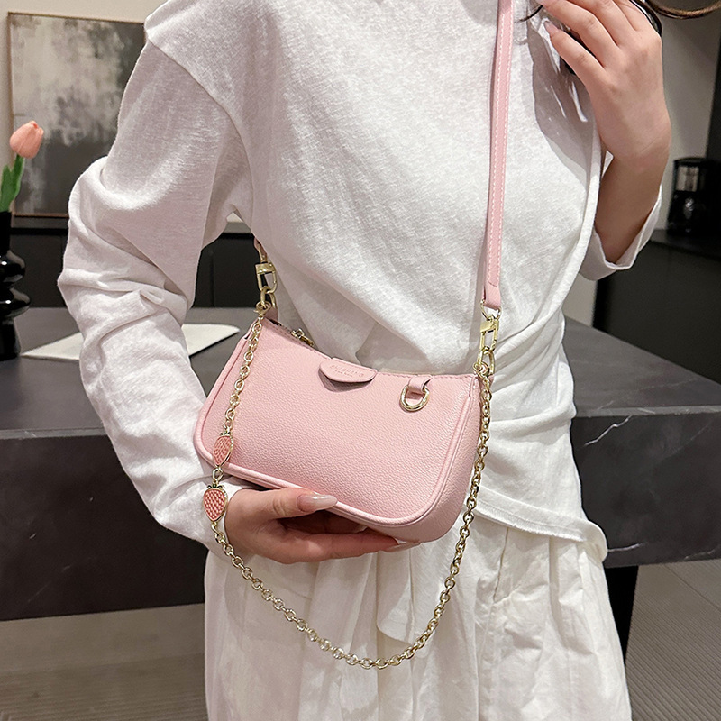 Luxury Brand Designer Bag 2025 New Fashion Versatile Chain Bag For Women High-End Niche Design Shoulder Crossbody Bag Casual Handbag Trend