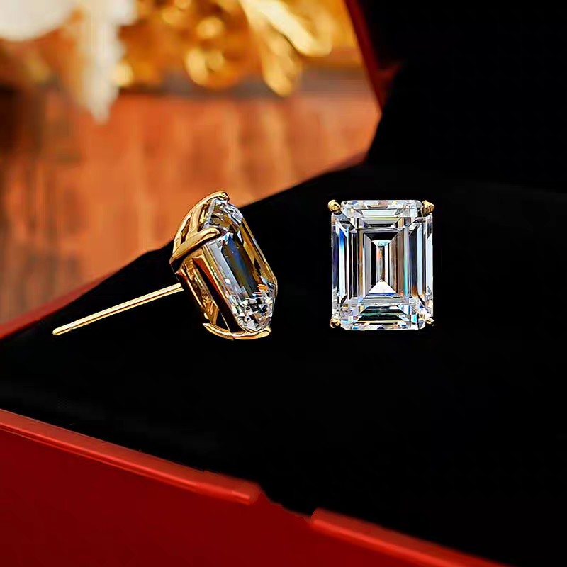 Choucong 2025 Top Sell Elegant Stud Earrings Genuine 100% 925 Sterling Silver 18K Gold Emerlad Cut White Lab Moissanite Diamond Rectangle Women Weddin