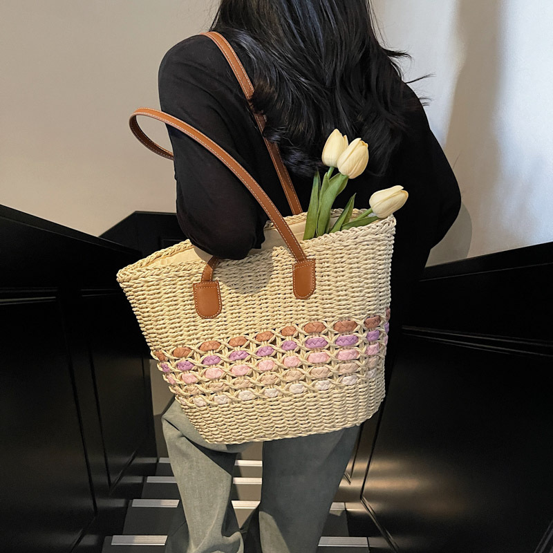 designer Handwoven Single Shoulder Straw Bag Casual Fashion Beach Bag Large Capacity Tote Basket Bag Handheld Tote W