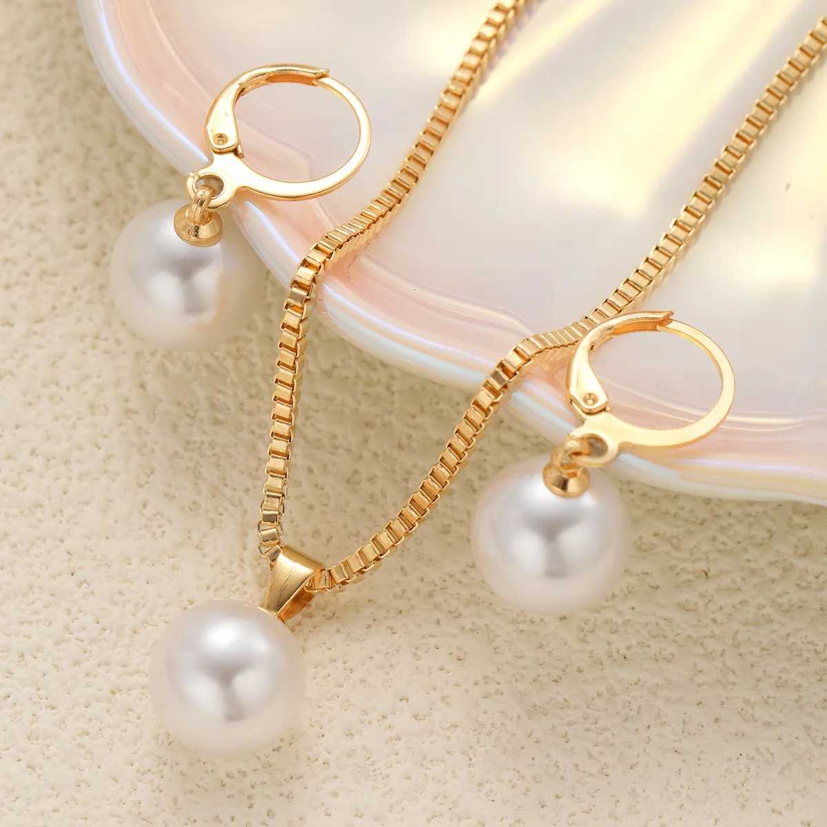 FTCY 3 Pcs Imitation Pearl Necklace Jewelry Set for Women Elegant Vintage Gold Color Necklace Earrings Wedding Jewelry Set Gift Z250607
