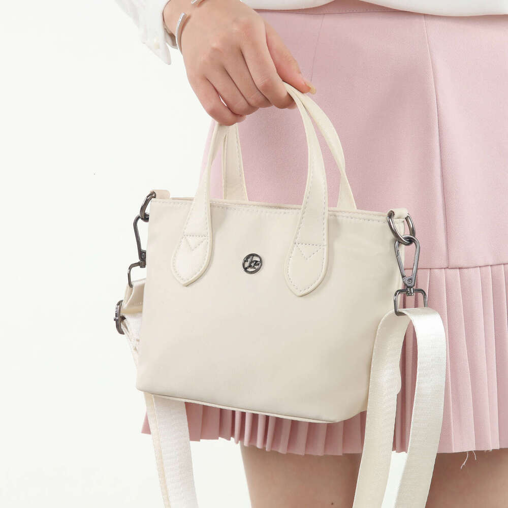 Seasonal New Large Capacity Crossbody for Women Fashionable Textured Handheld Basket Versatile Solid Color Simple Bucket Bag