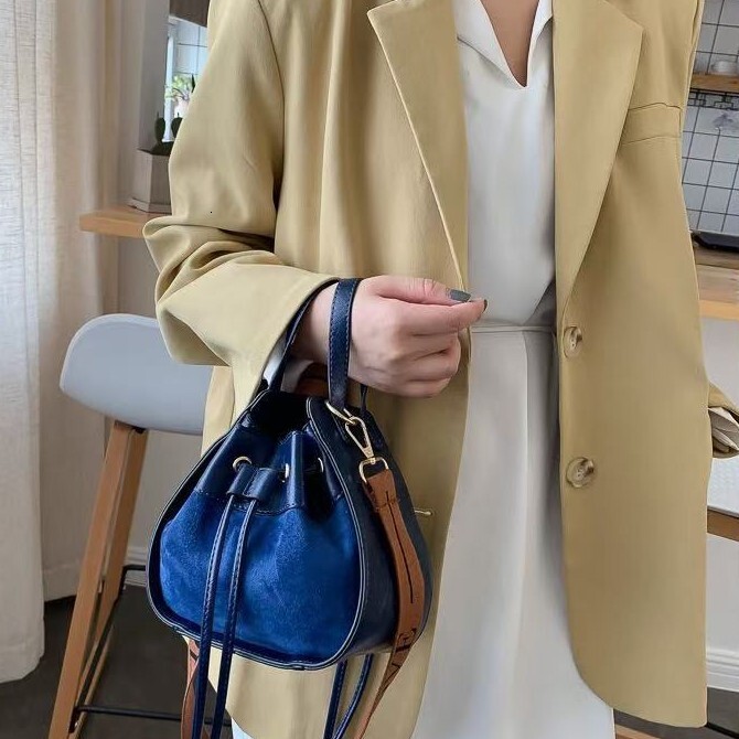 New Versatile Drawstring Crossbody Fashion Color-Block Wide Strap Underarm Bucket Matte Bag for Women Pre-Order Required
