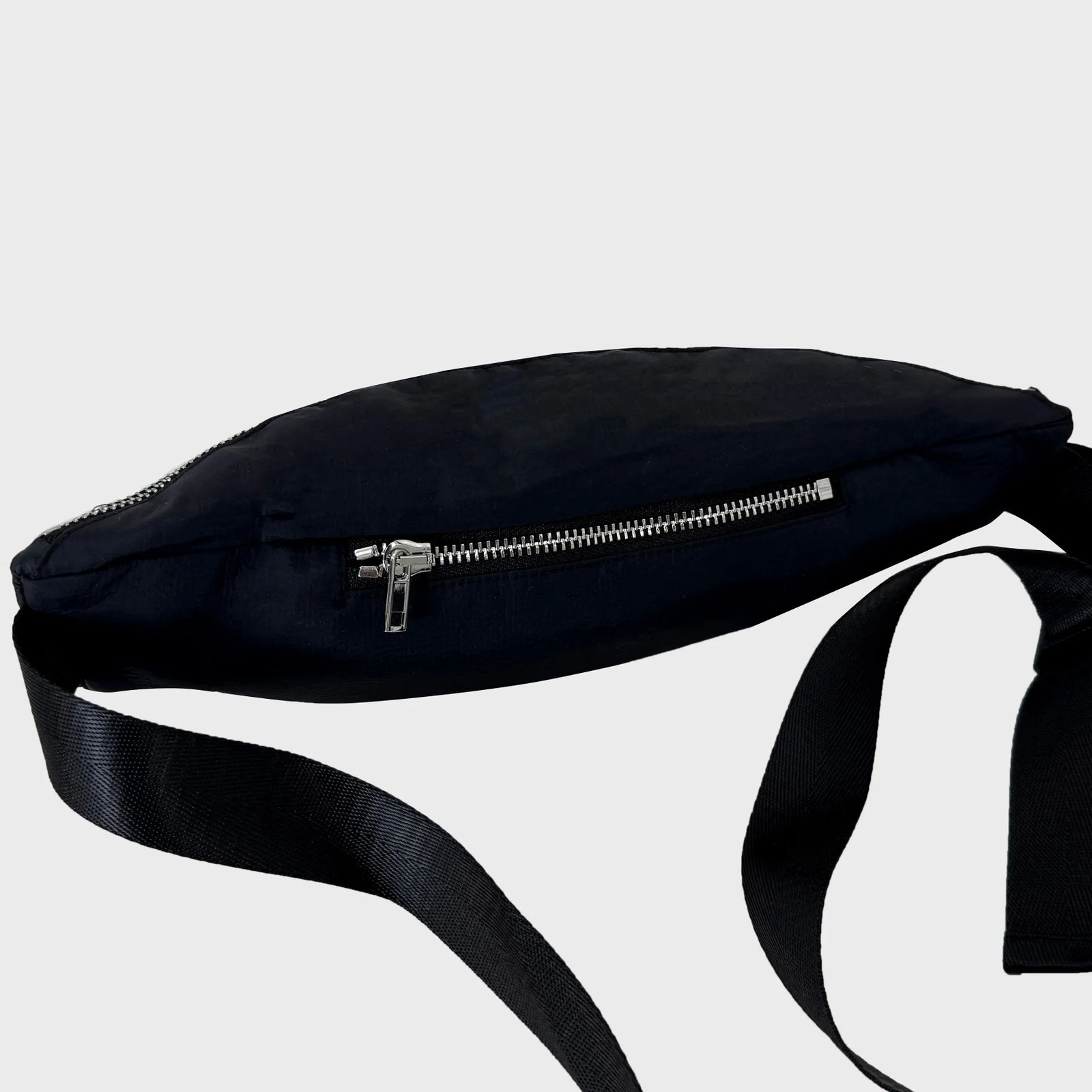 Owen Seak Mens Breast Package Women Outdoor Sports Bag Nylon Canvas Pouch Koreanstyle Waist Crossbody Male Banana Bag 250605