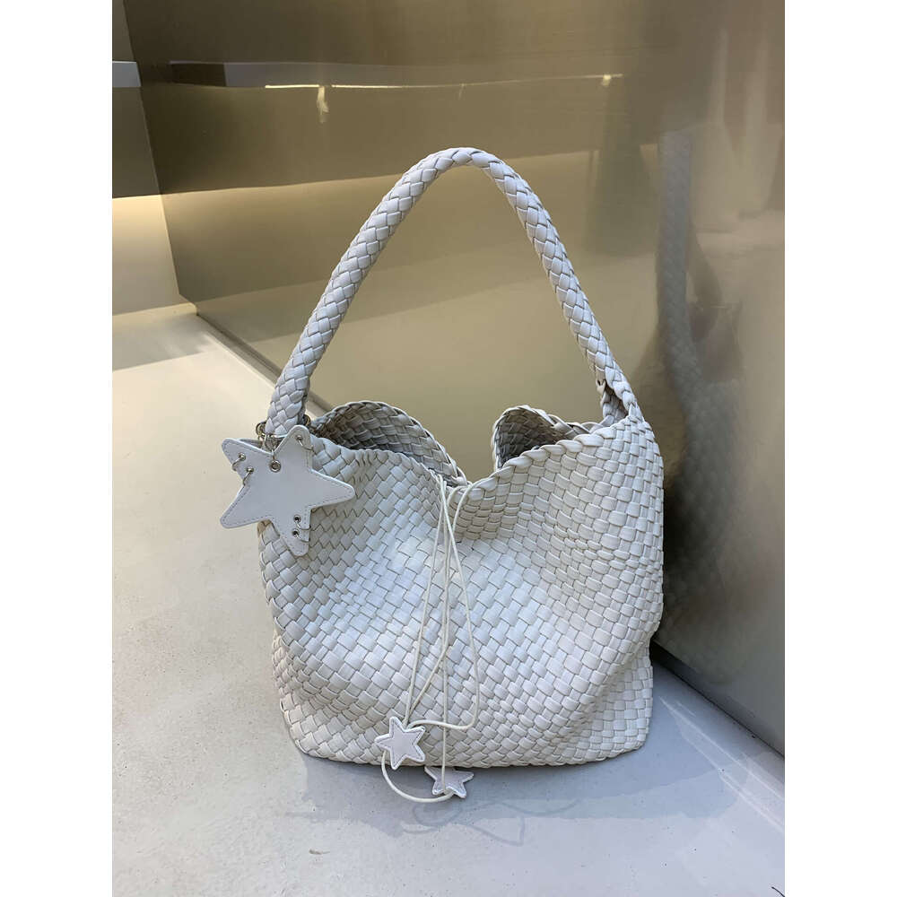 Gun Same Style Champagne Color Woven Handheld Large Capacity Bucket Underarm Shoulder Handbag Tote Bag