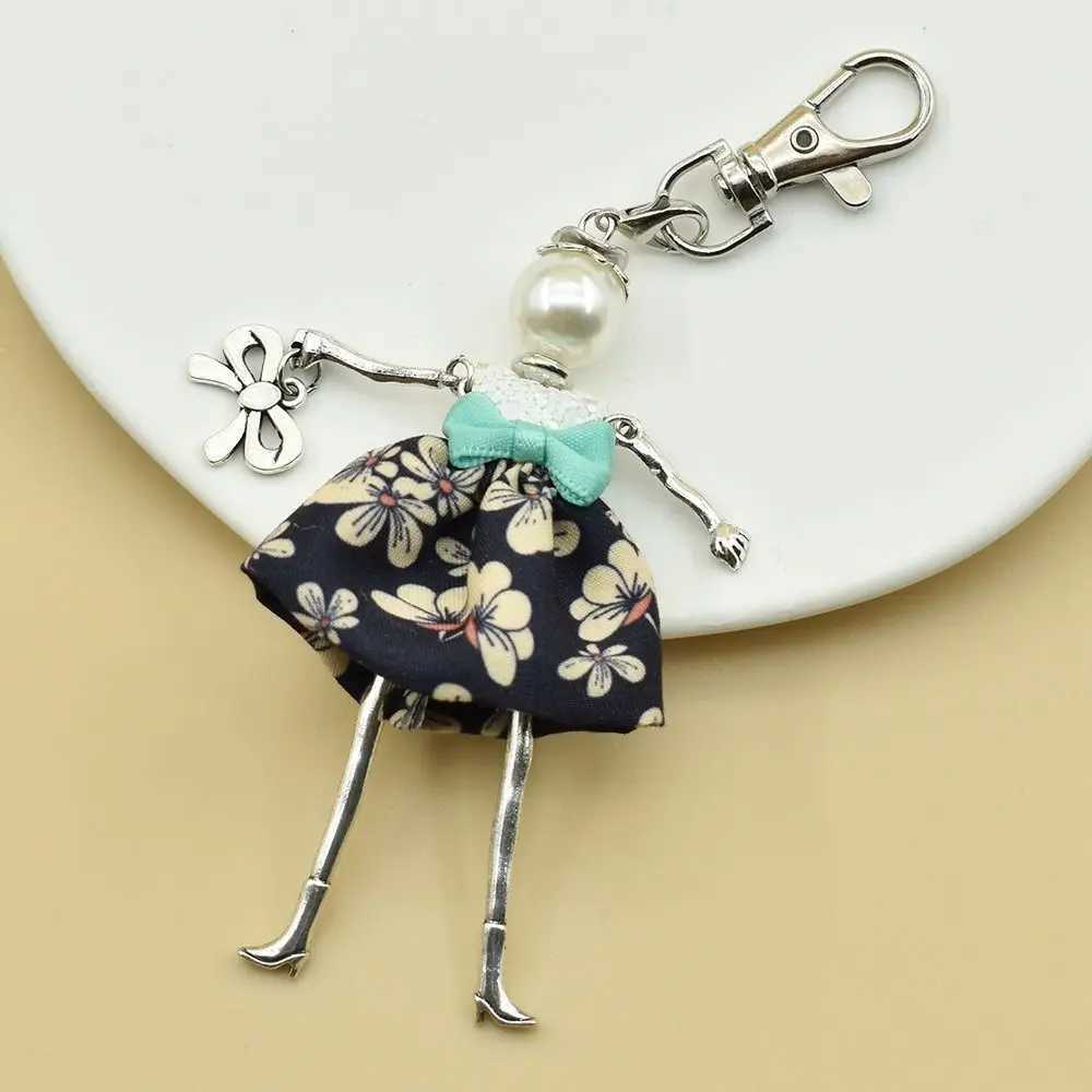 Fashion Trendy Charm Keychain Handmade Cute Doll Bag Pendant Key Ring Women Car Pendant Metal Key Chain Girl Gift Accessories XJ250607