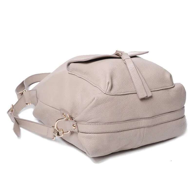 2024 New Vintage Fashionable Large Capacity Leather Women's Backpack Single Shoulder Motorcycle Equipment Accessories