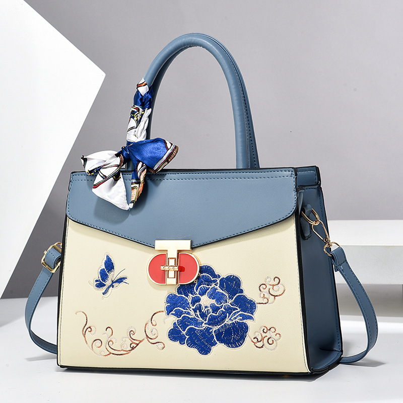 Free Shipping 2025 New Designer Bag Chinese Embroidery Wedding Bag Luxury Women's Wallet Fashionable Handbag Trendy Large Capacity Shoulder Bag