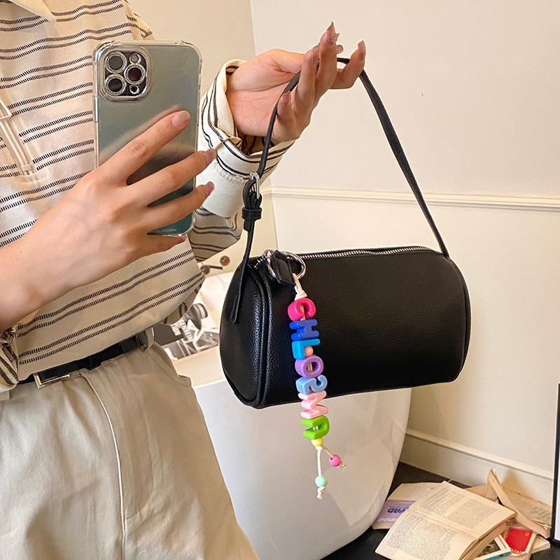 designer 2025 New Fashion Versatile Simple Casual Small Round Bag Single Shoulder Crossbody Bag Niche Mini Pillow Bag for