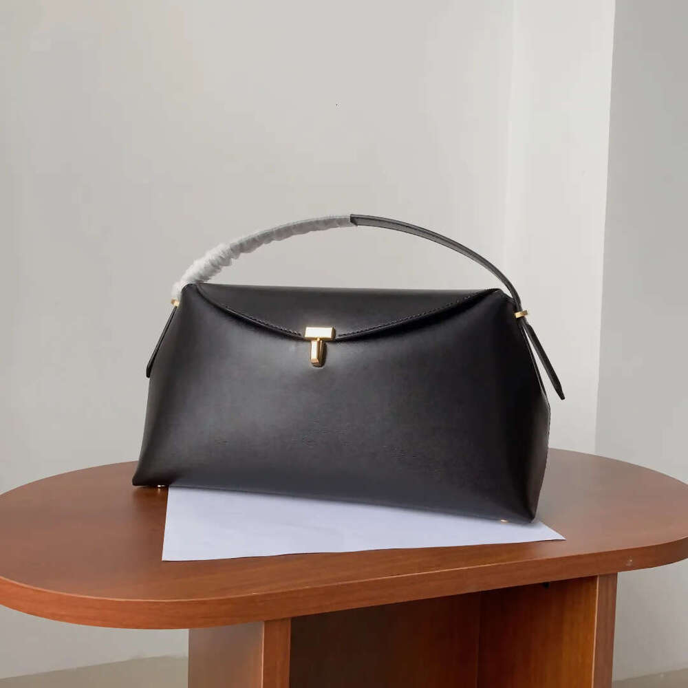 Design Sense Women's Autumn Winter Bark Brown T-shaped Lock Texture Leather Clutch Shoulder Bag 2025 New Elegant Unique Style