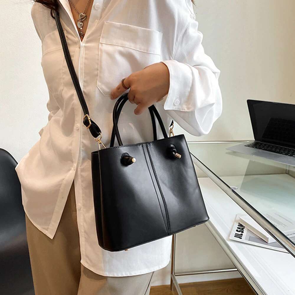 Designer Knot Handle Bucket Bags for Women Brands Purses and Handbags Commute Black Shoulder Crossbody Bag Tote Clutch