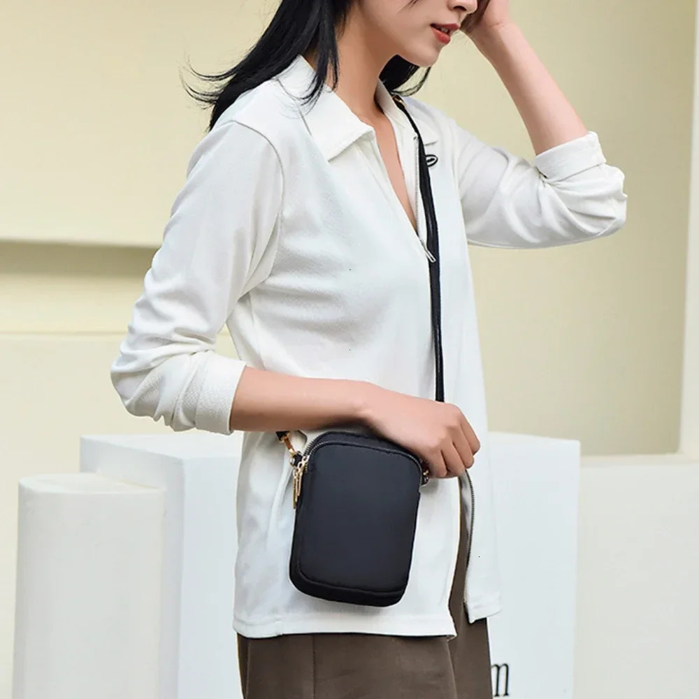 Women Mini Bag Crossbody Zipper Shoulder Bags Mobile Phone Purse Vertical Multifunctional Wallet Black Walking Crossbody Bags 250606