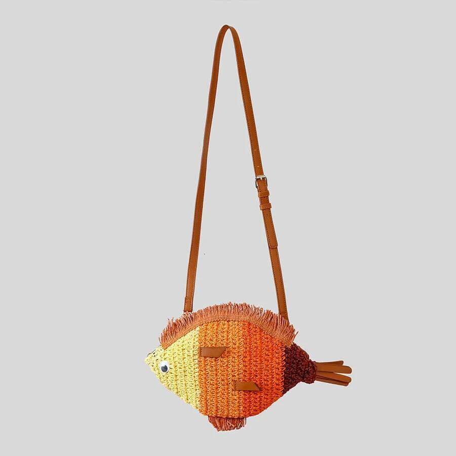 Creative Fish Shaped Straw Shoulder Bags Funny Paper Woven Crossbody Cute Handmade Summer Beach Bag Novelty Holiday Purses