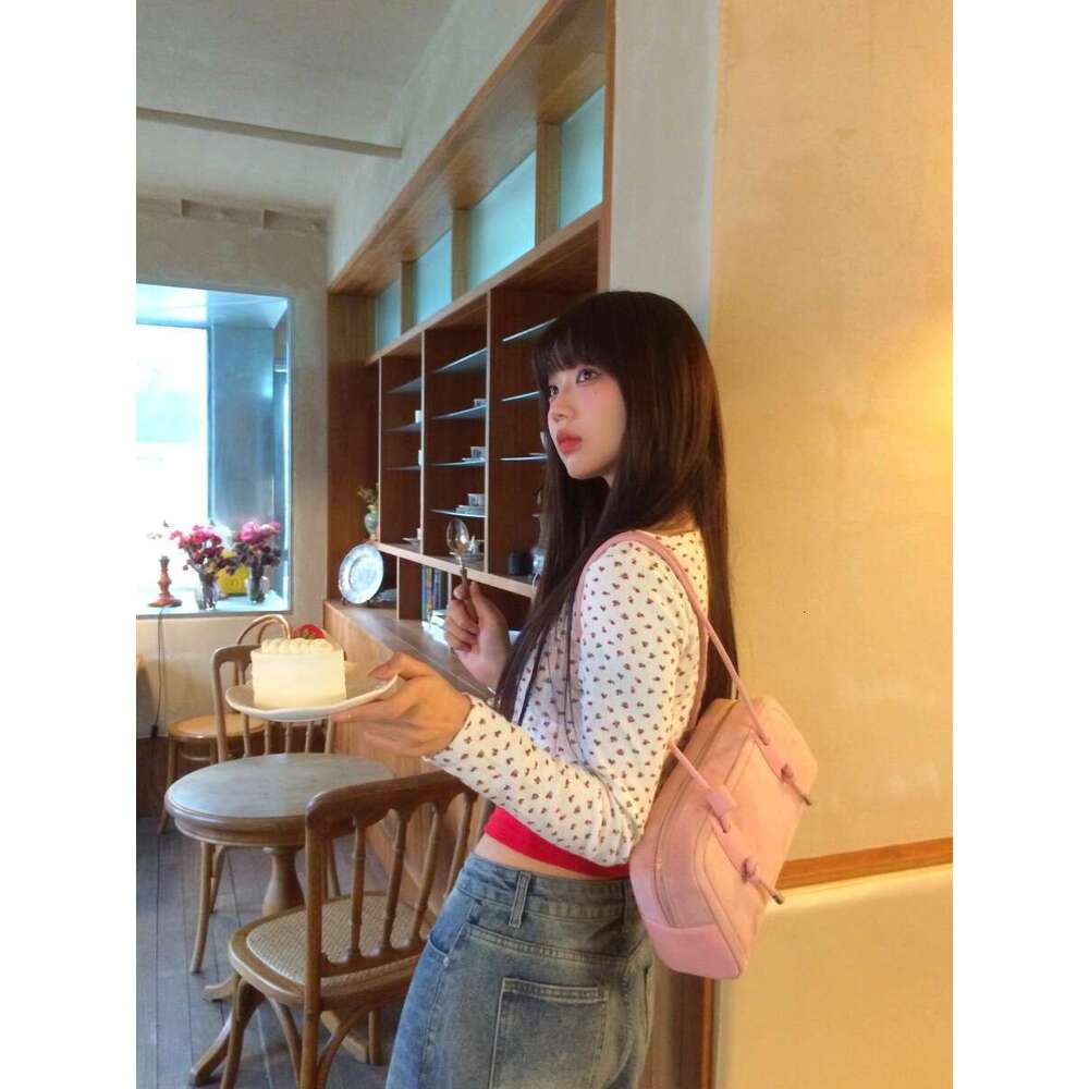 Minimalist Tote for Women Spring Summer Large Capacity Commuter Underarm Boston New Single Shoulder 2024 Bag