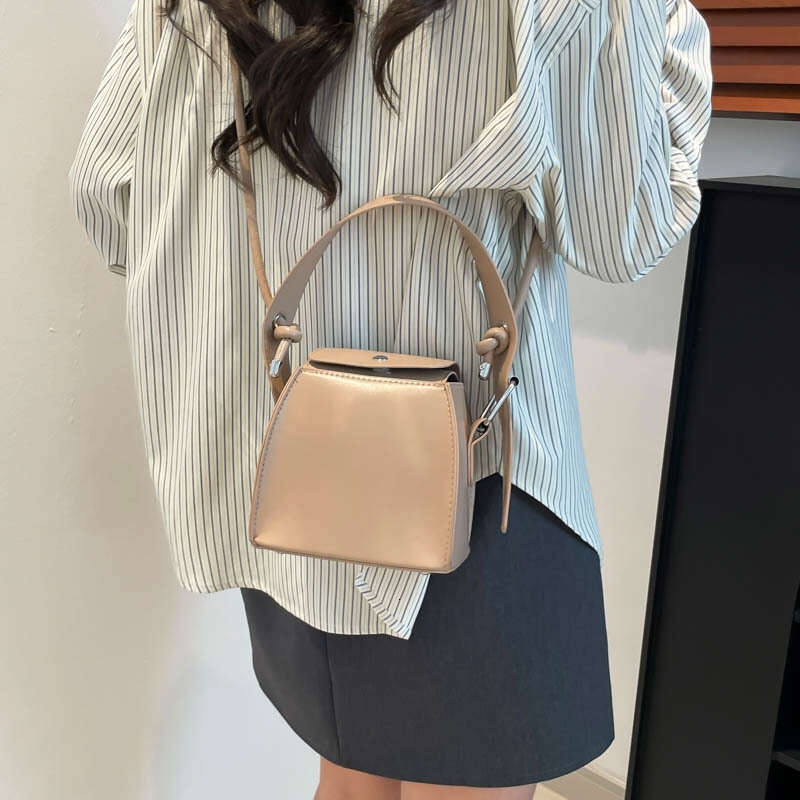 Unique PU Handbag Small Square New Trendy Box Fashion Shoulder Internet Celebrity High-end Crossbody Bag