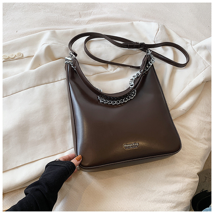 Free Shipping Designer Bag light Luxury Simplicity Autumn And Winter New Maillard Style Fashion Shoulder Chain Design Atmospheric Crossbody Bag