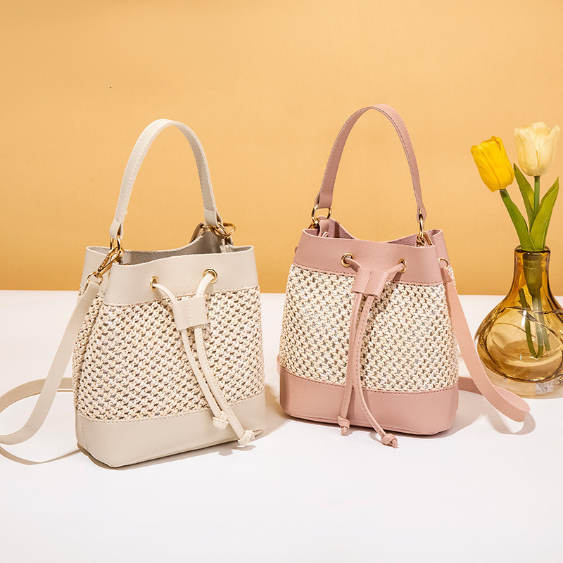 Luxury Brand Designer Bag Color-Block Fashion Women's Bag Hollow Out Bucket Bag Korean Style Ladies Crossbody Bag Girls' Shoulder Straw Bag 