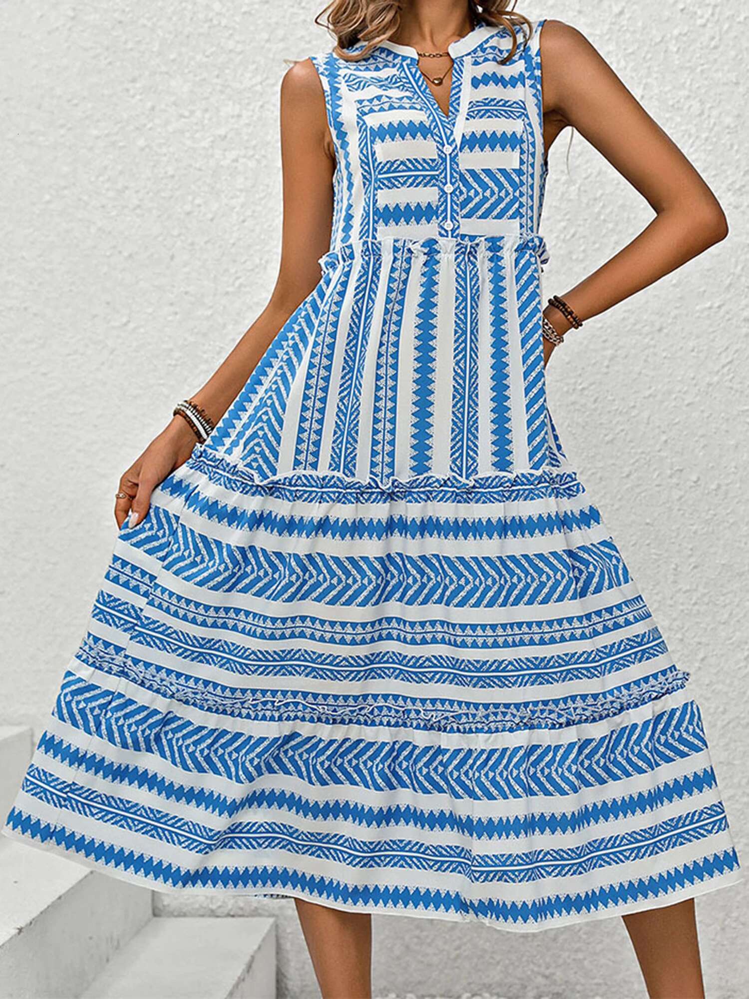 Elegant Floral Print Sleeveless Dress with V-neck and Button Detail for Womens Summer Beach Party or Streetwear Club