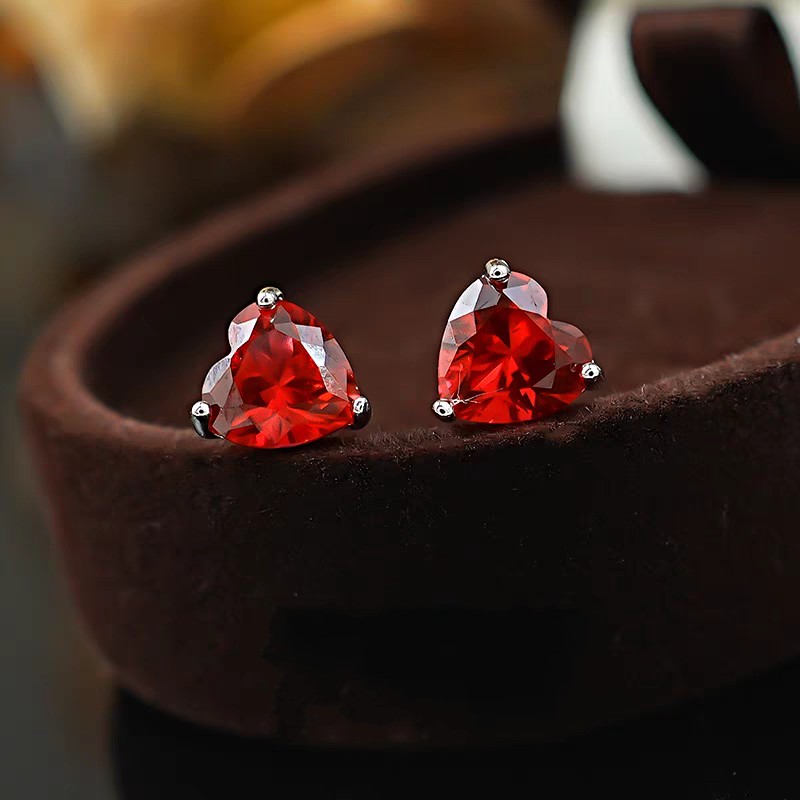Choucong Ins Top Sell Sweet Cute Girls Simple Fine Jewelry Genuine 100% 925 Sterling Silver Heart Shape Red Garnet Diamond Women Lover Stud Earring Gi